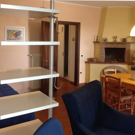 Valdicciola Apartment